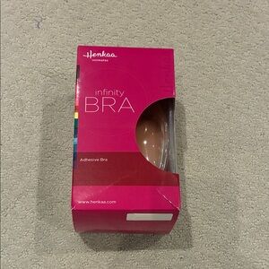 BNIB Henkaa Infinity Adhesive Bra in Brown 👵MT